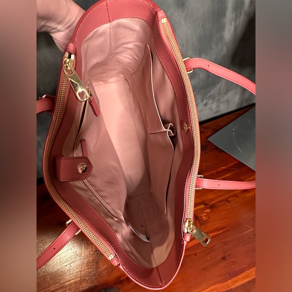 Marc Jacobs Coral Leather Tote Bag - Picture 3 of 16